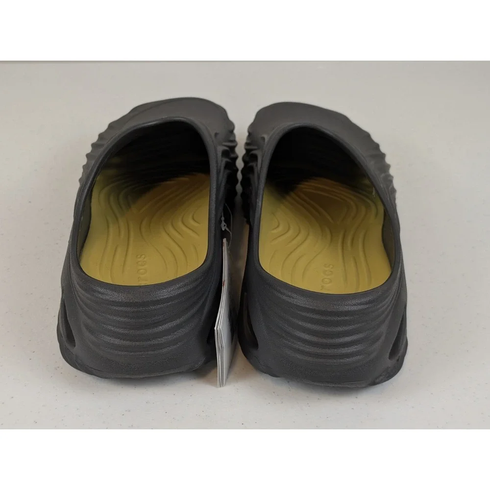 Crocs Echo Wave Clogs Black Sand Comfort Shoe Unisex Adults Men's 8 / Women's 10